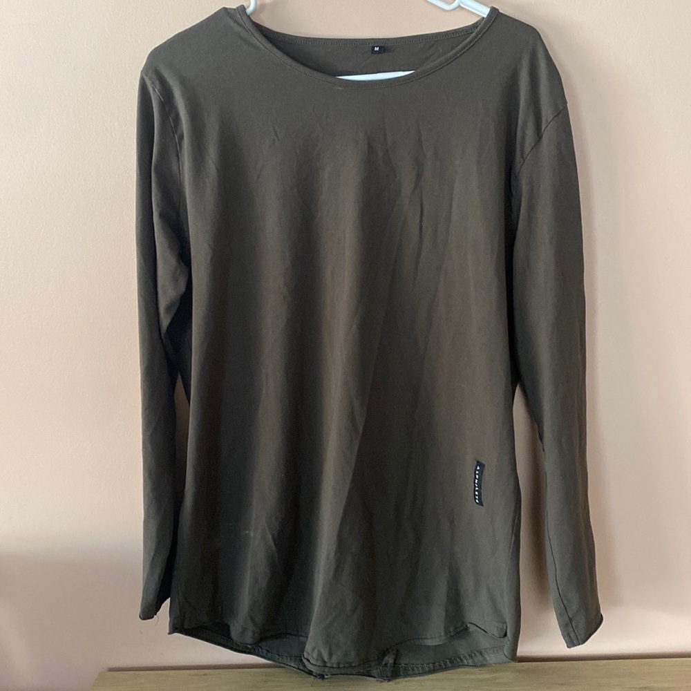 Alphalete long sleeve